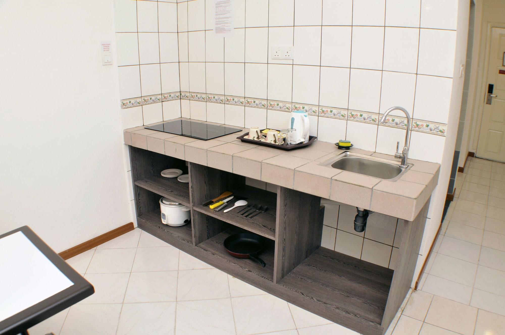 Promenade Service Apartment Kota Kinabalu Dış mekan fotoğraf