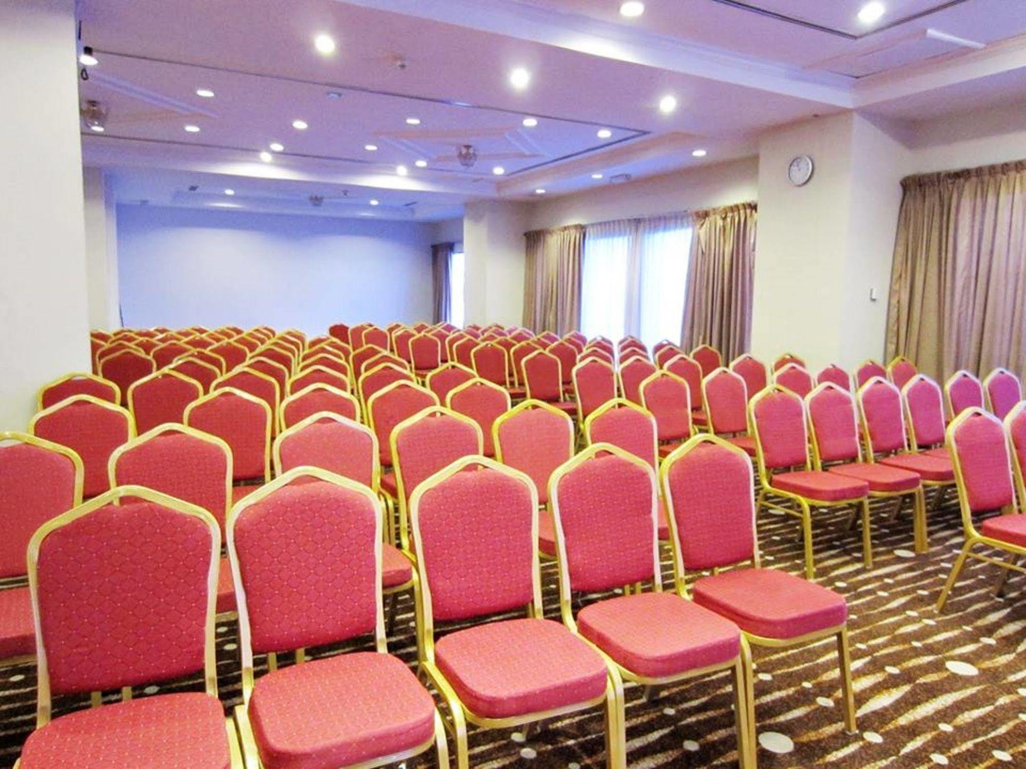 Promenade Service Apartment Kota Kinabalu Dış mekan fotoğraf